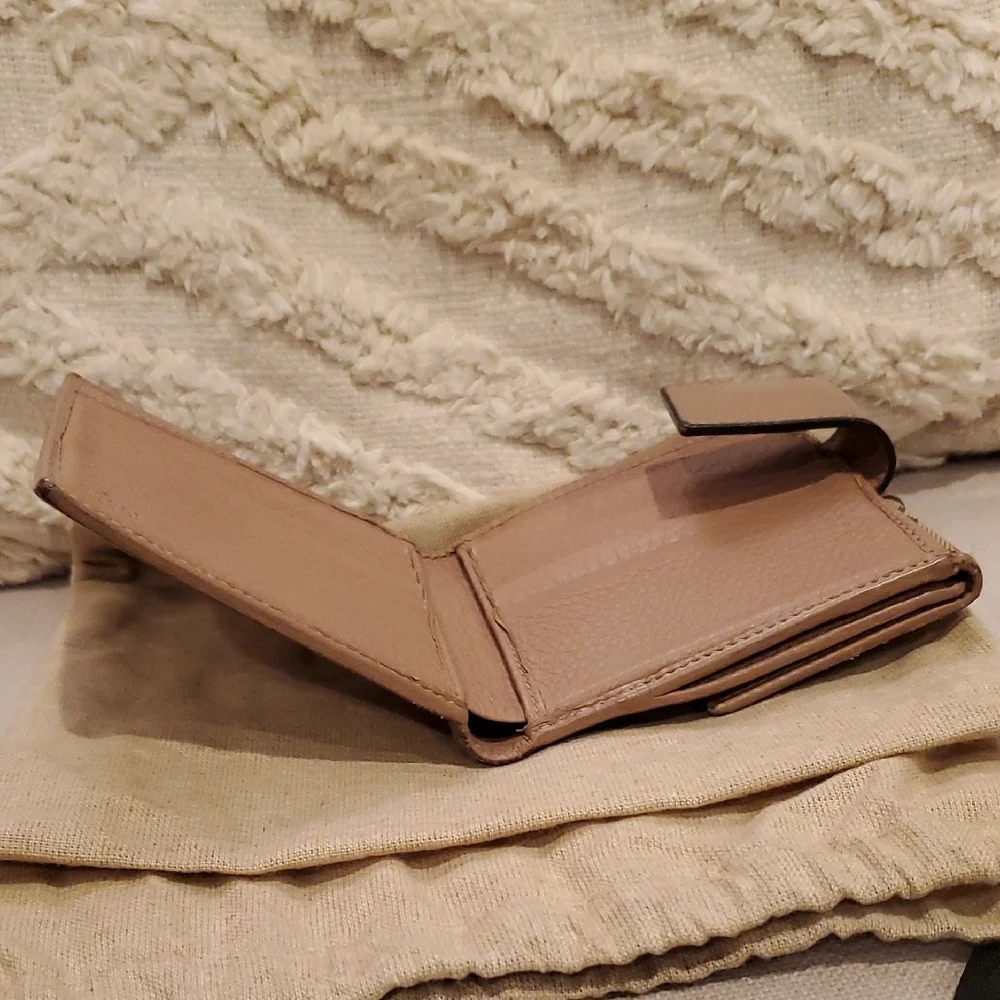 Gucci Brown and Tan Wallet - Picture 14 of 17